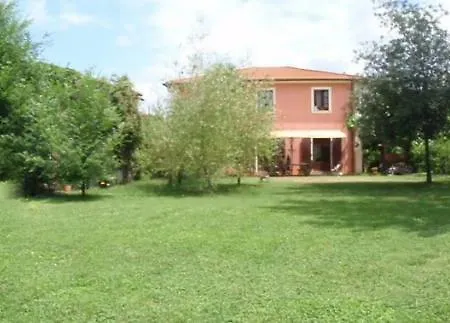 Rose Tuscany * Fosdinovo